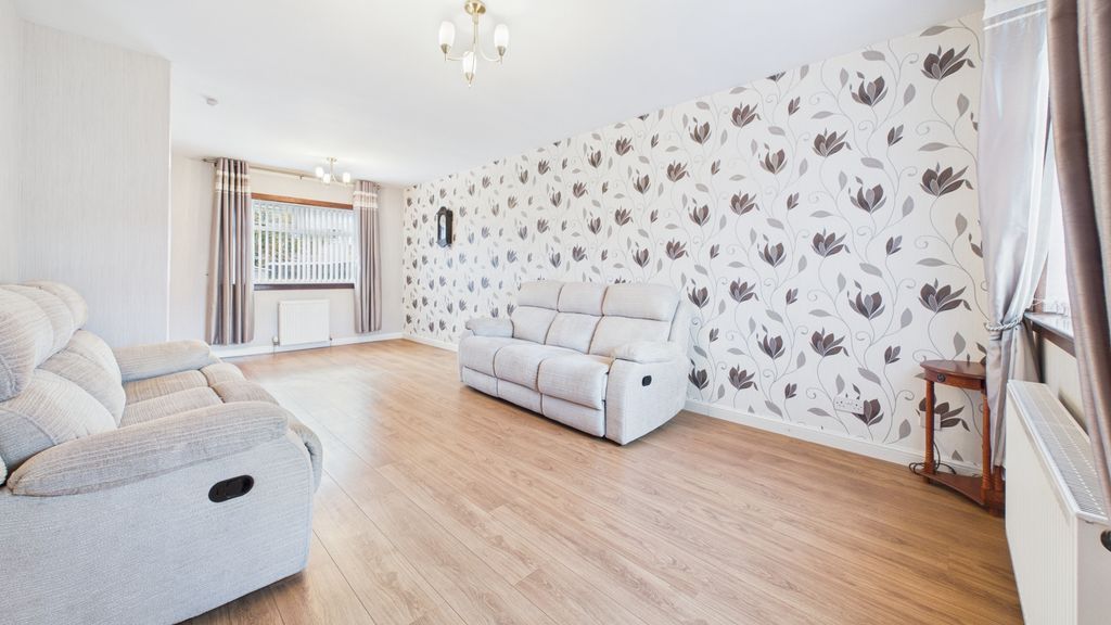 Additional image 2 of 3 bed semi-detached house for saleBroomhill Crescent, Erskine PA8