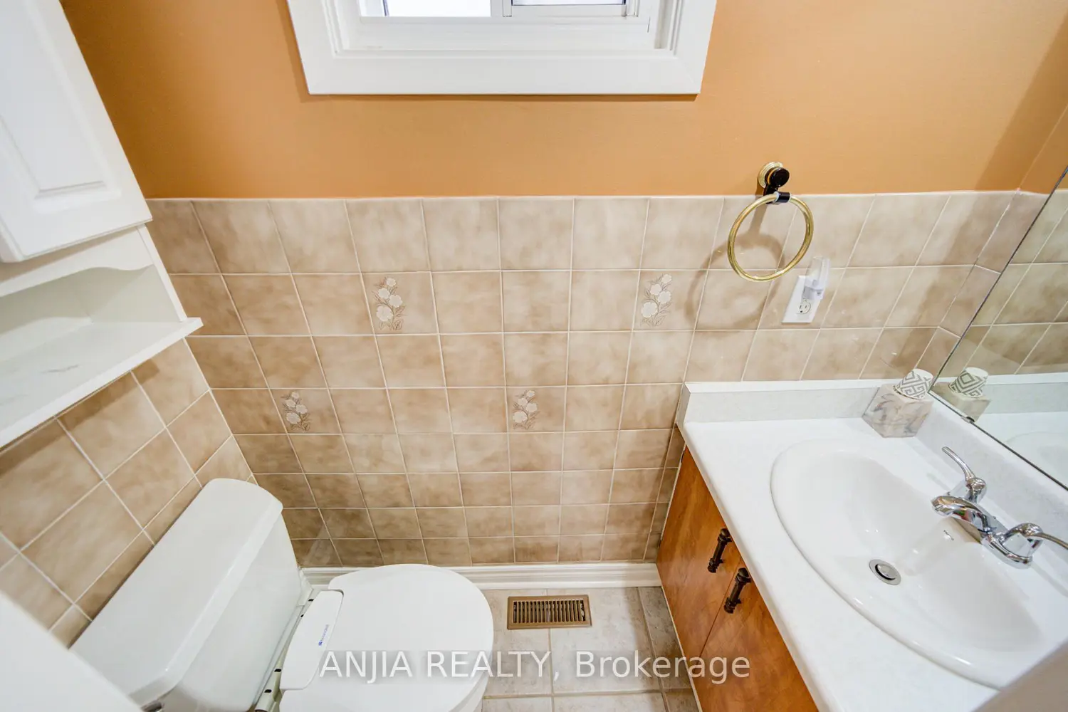 Additional image 10 of 48 Upton Crescent