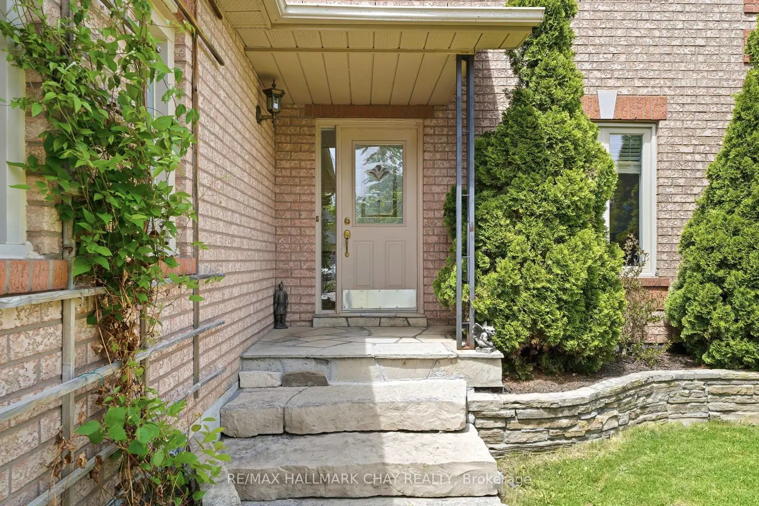 14 Dugdale Avenue photo 2