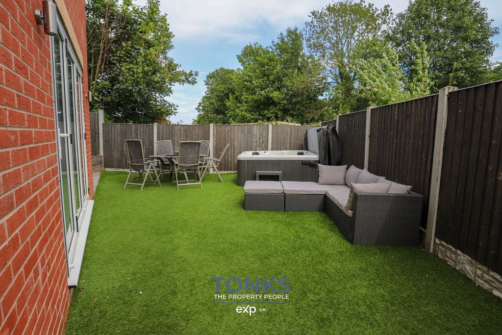 Additional image 35 of 5 bed detached house for saleCavalier Drive, Halesowen B63