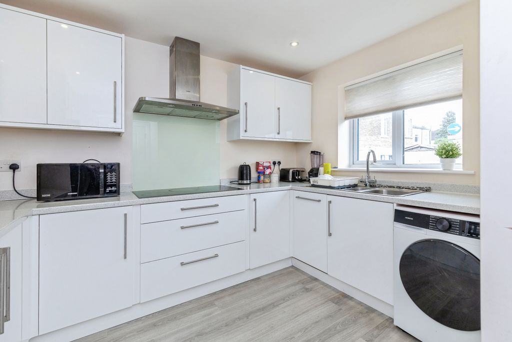 Additional image 4 of 4 bed terraced house for saleLivingstone Road, Gillingham ME7