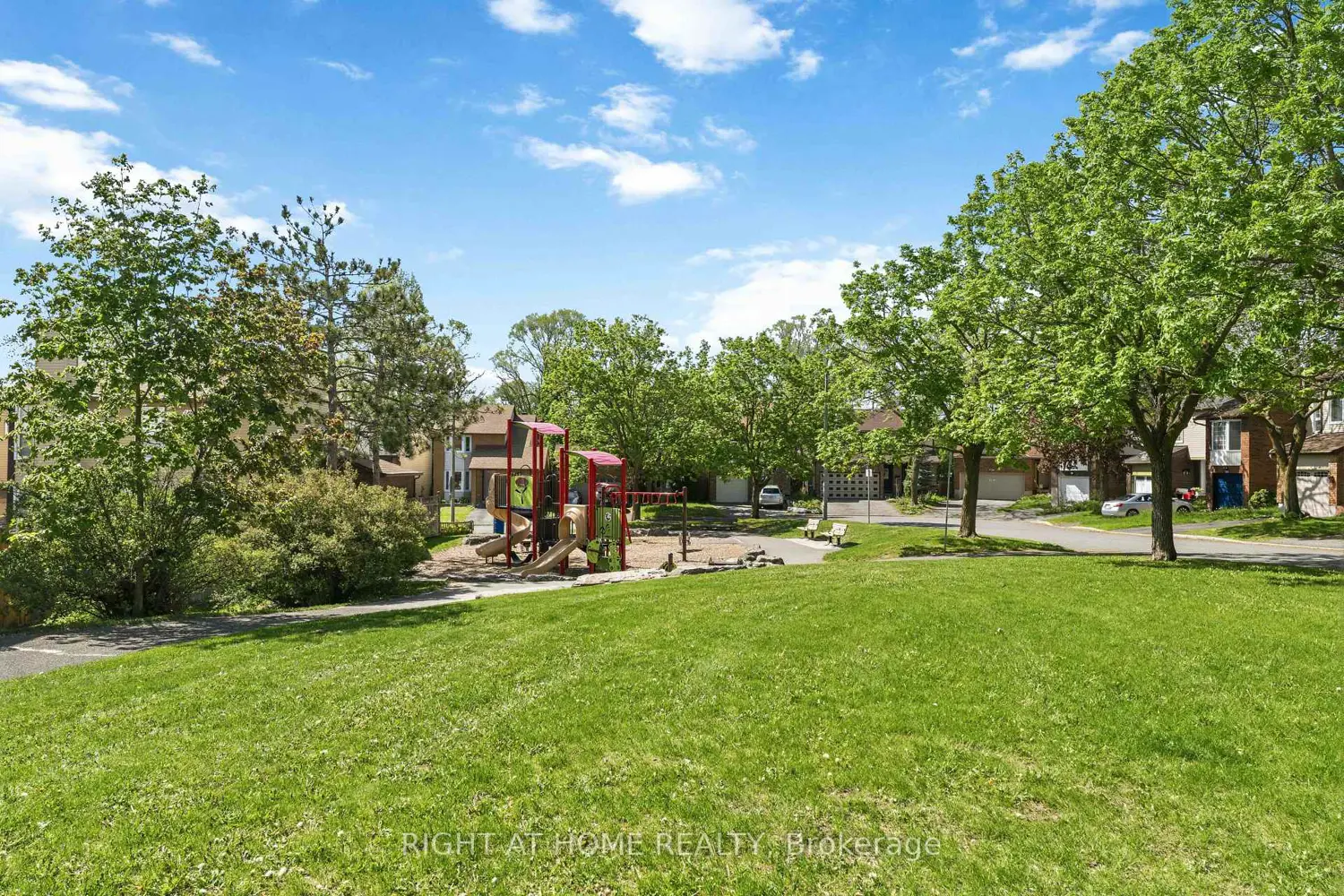 Additional image 20 of 981 Barwell Avenue