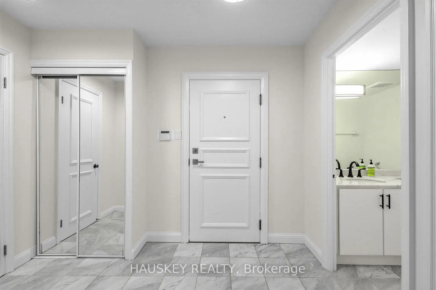 Additional image 3 of 3800 Yonge Street 402