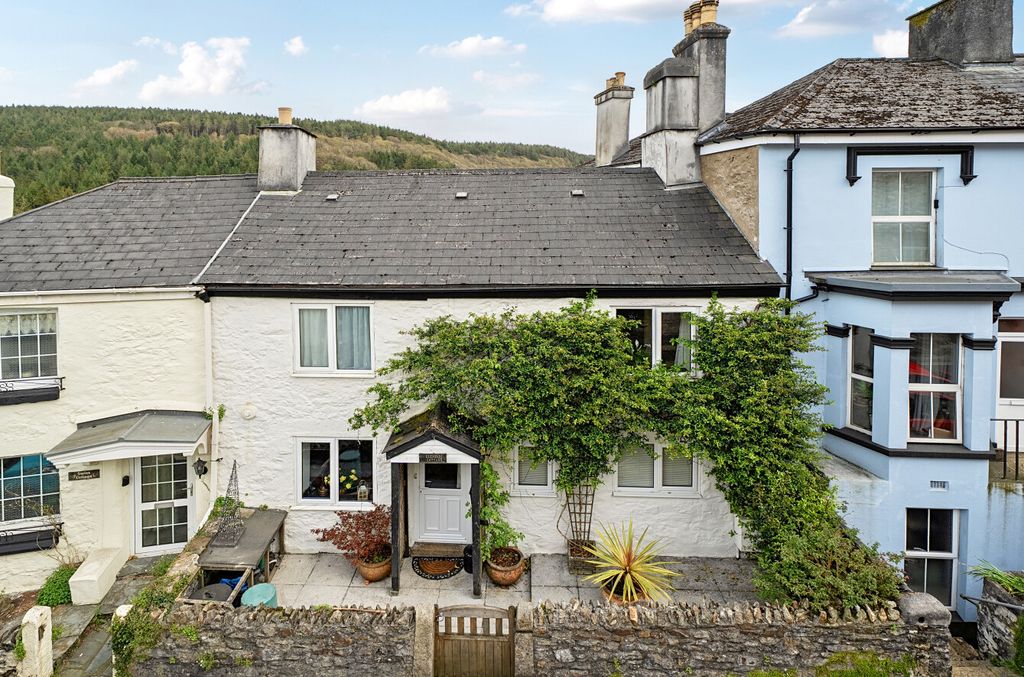 3 bed terraced house for saleNewbridge Hill, Gunnislake, Cornwall PL18