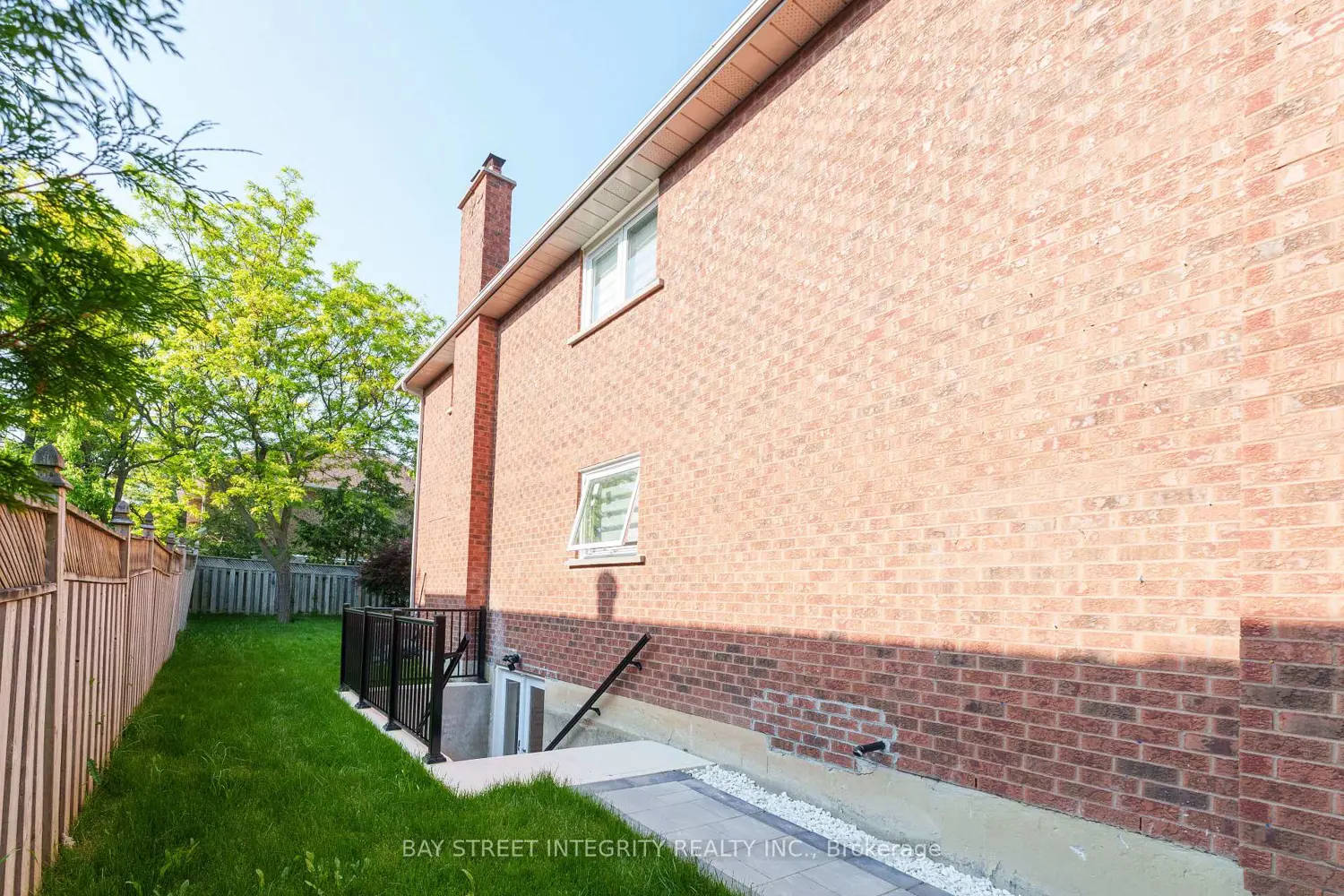 Additional image 18 of 2247 Rodick Road