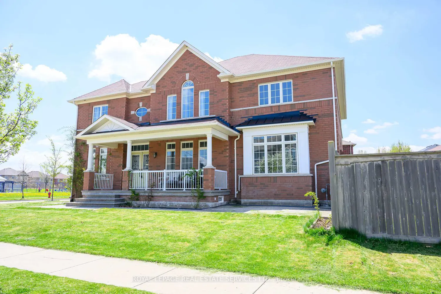 123 Attridge Crescent