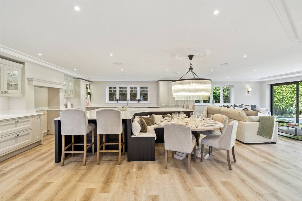 Additional image 2 of 5 bed detached house for saleHowards Wood Drive, Gerrards Cross, Buckinghamshire SL9