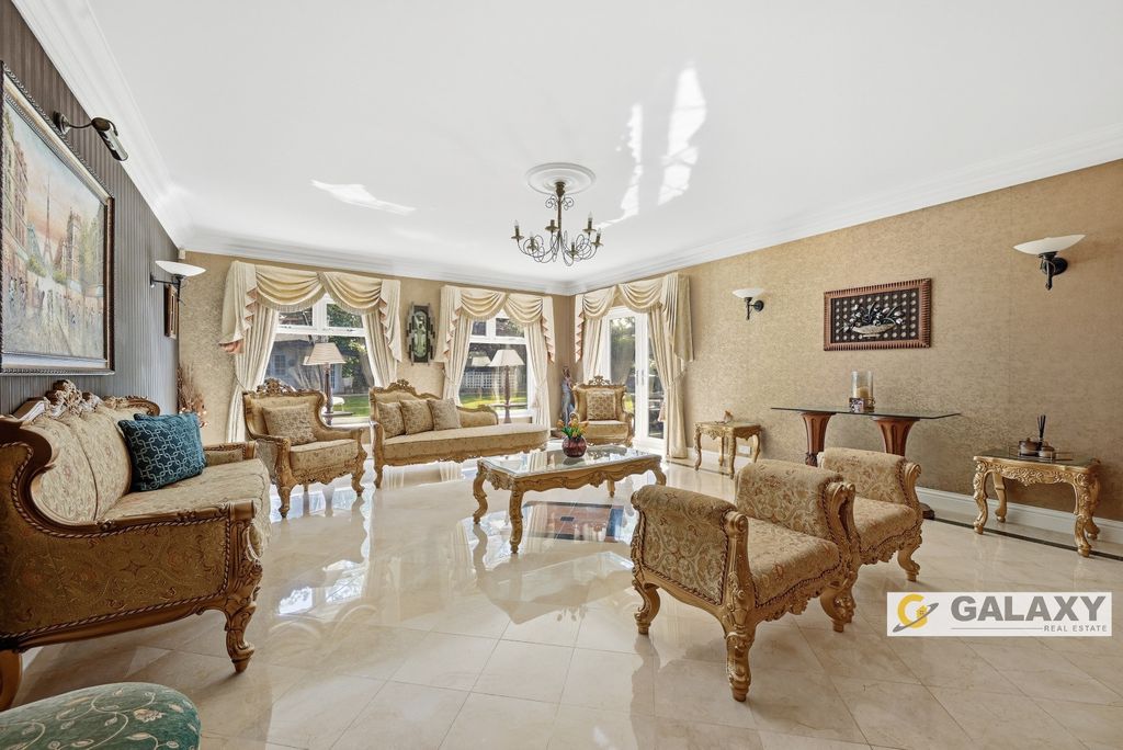 Additional image 4 of 7 bed detached house for saleCamp Road, Gerrards Cross SL9