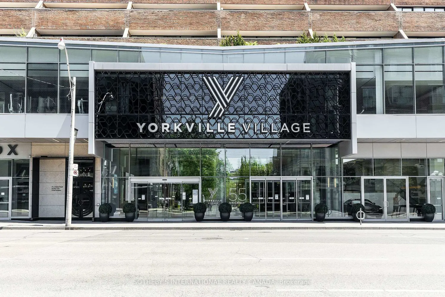 55A Avenue Road 408