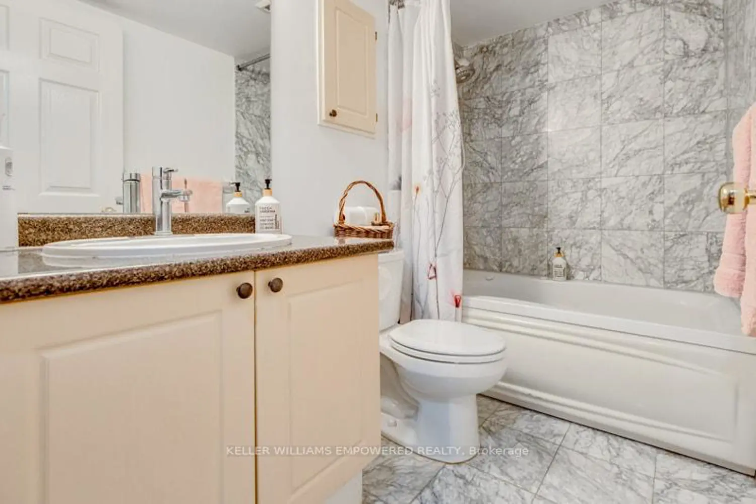 Additional image 12 of 2100 John Street 201