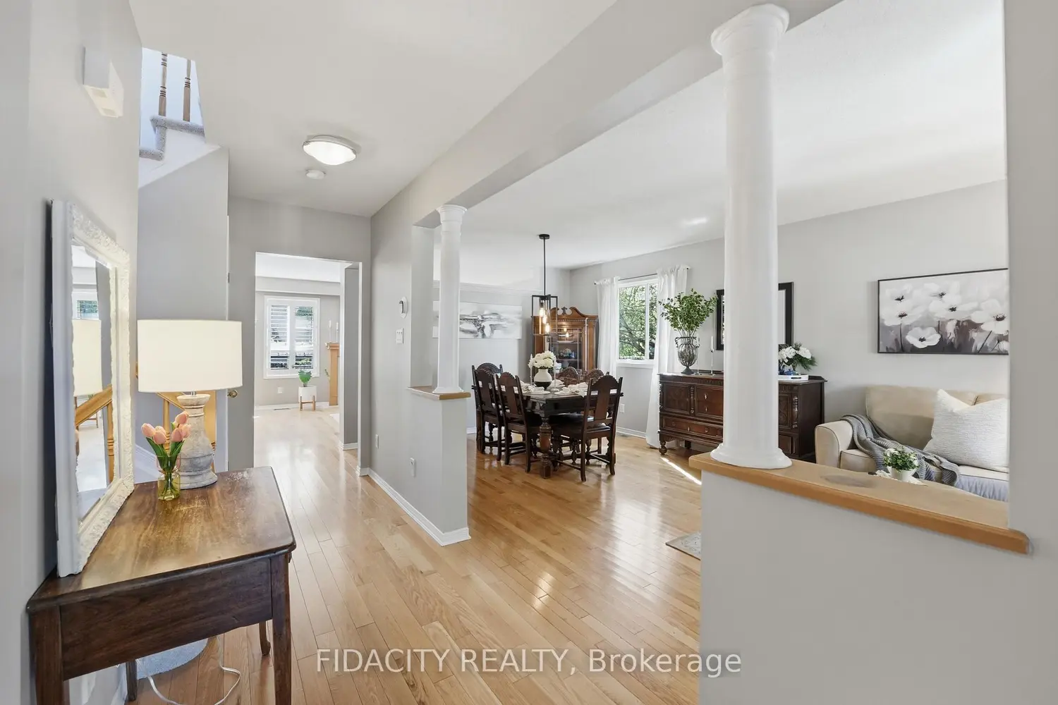 24 Sirocco Crescent photo 2