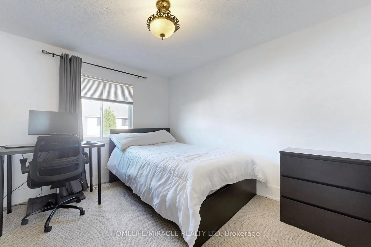 Additional image 8 of 658 Mortimer Drive