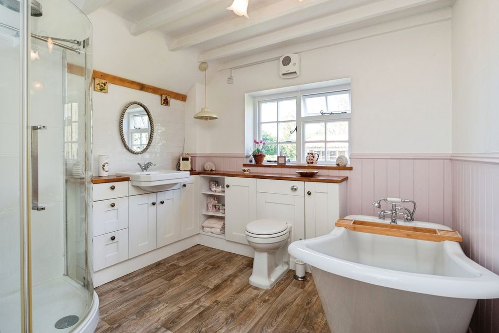 Additional image 8 of 4 bed detached house for saleFontridge Lane, Etchingham, East Sussex TN19