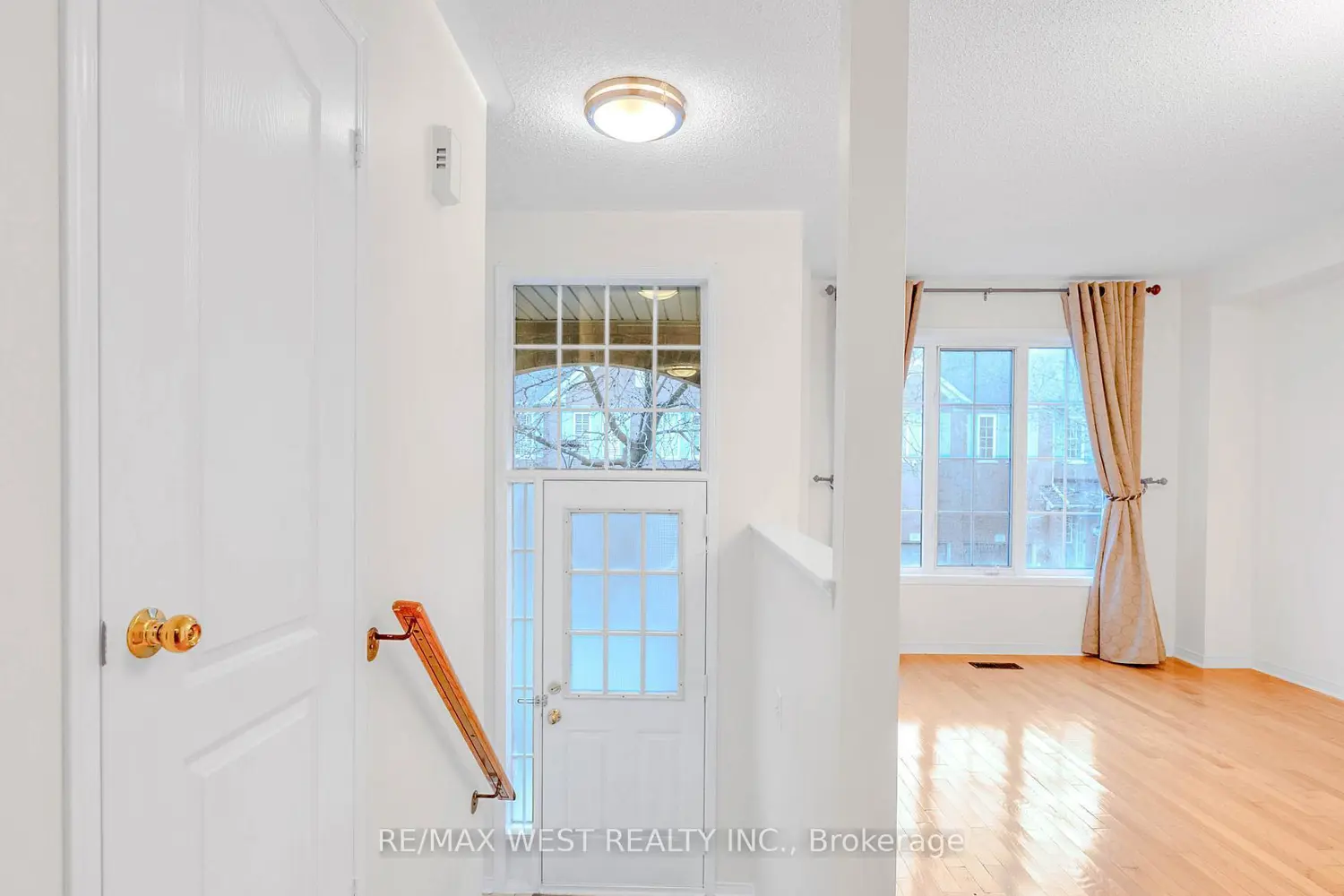 5530 Glen Erin Drive 182 photo 4