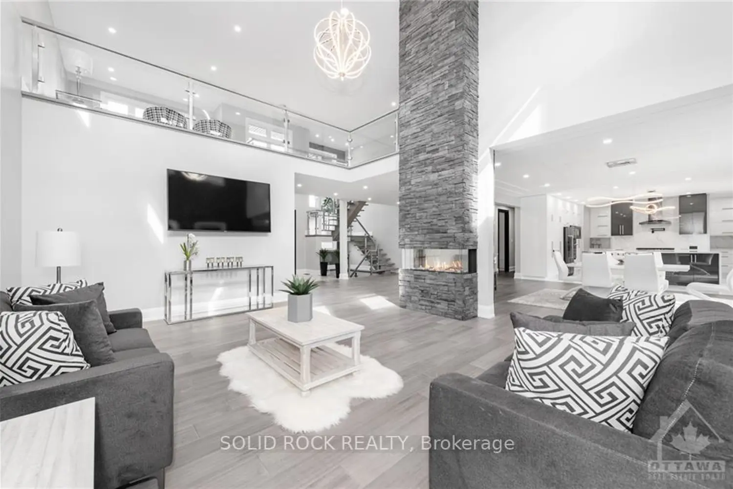 224 Roger Road photo 3