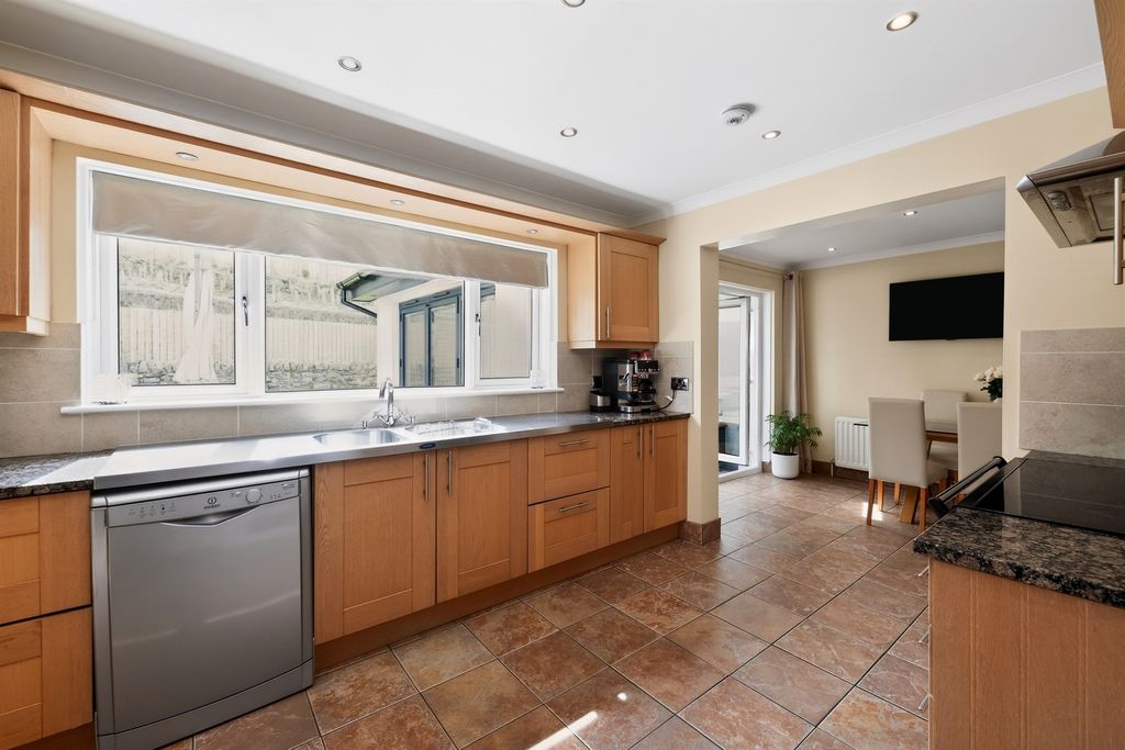 Additional image 5 of 5 bed detached house for saleWrightlands Crescent, Erskine PA8