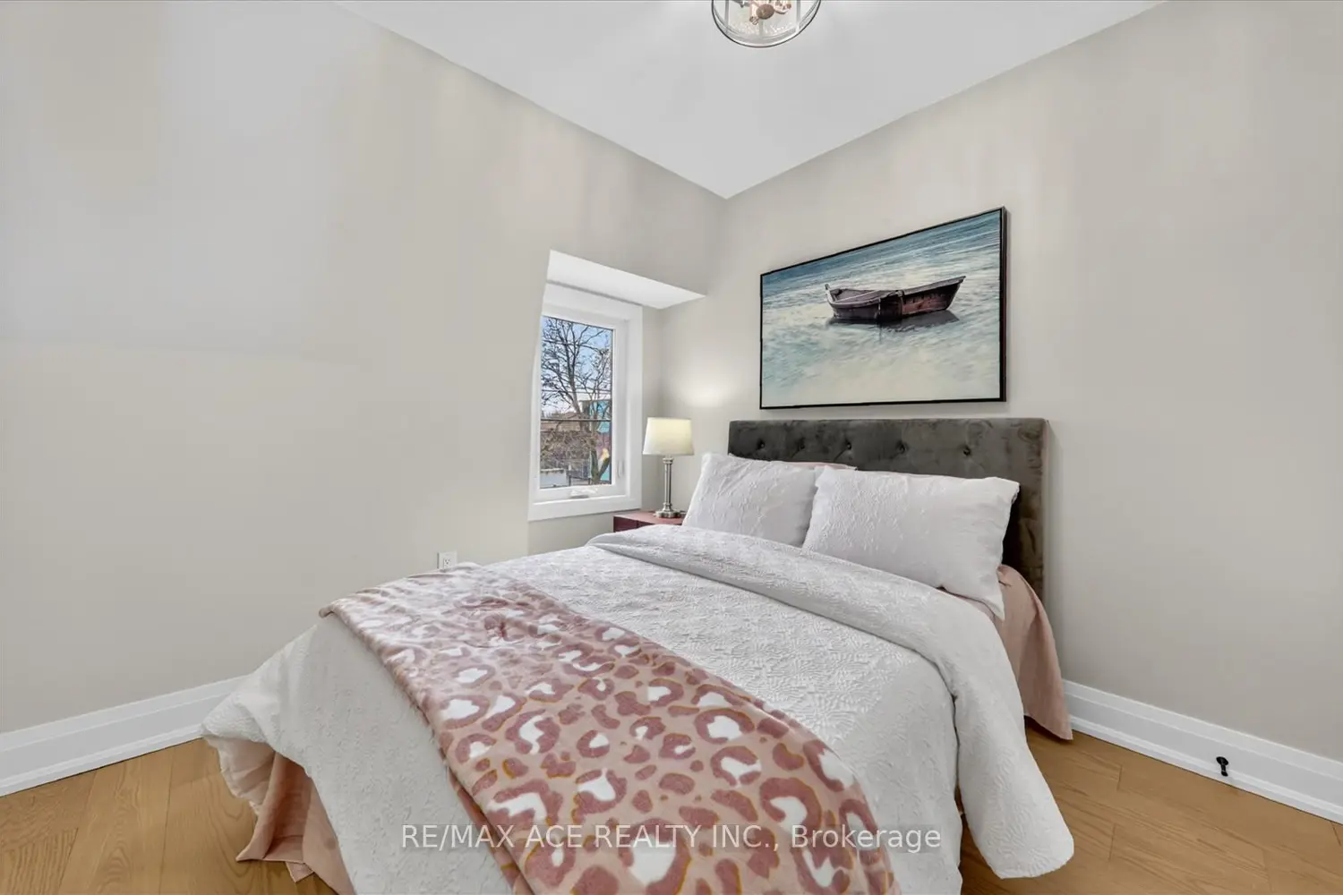 Additional image 12 of 38 Pelham Avenue