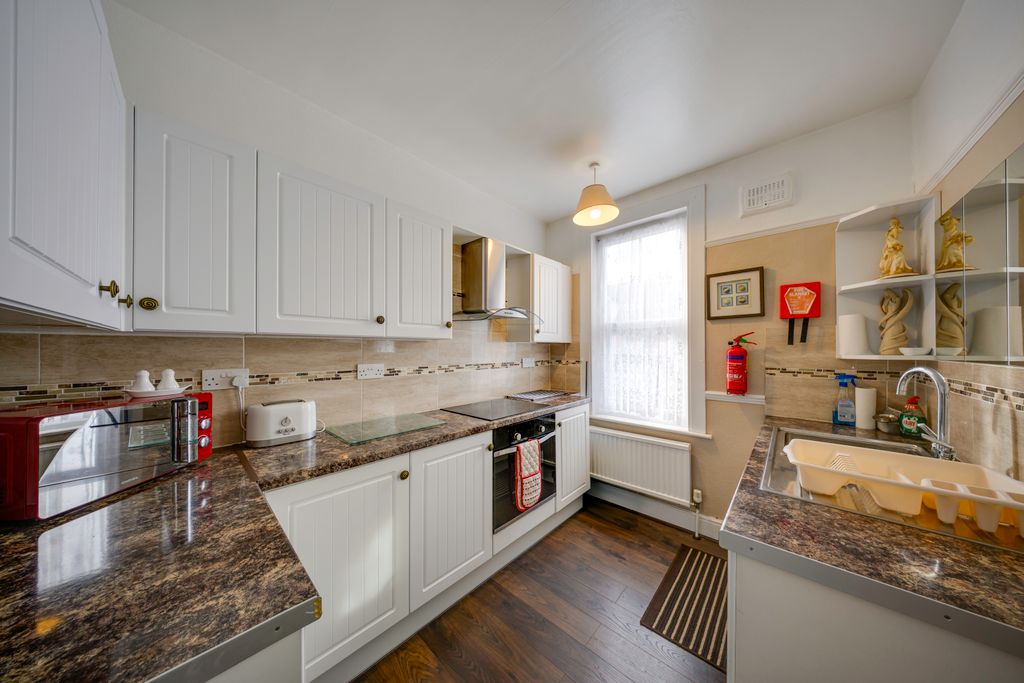 Additional image 16 of 10 bed semi-detached house for saleBuregate Road, Felixstowe IP11