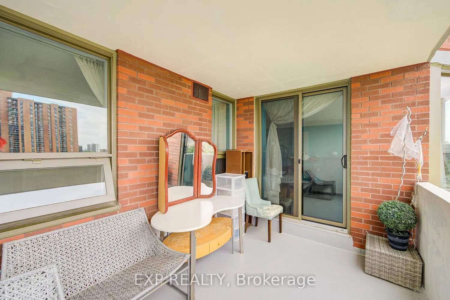 Additional image 7 of 121 Ling Road 808