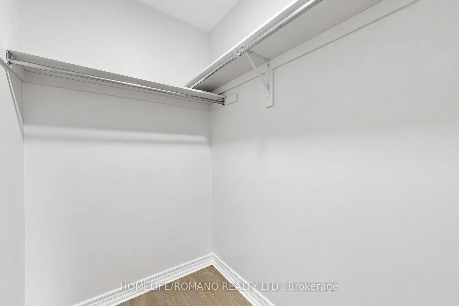 Additional image 12 of 516 Woodspring Avenue