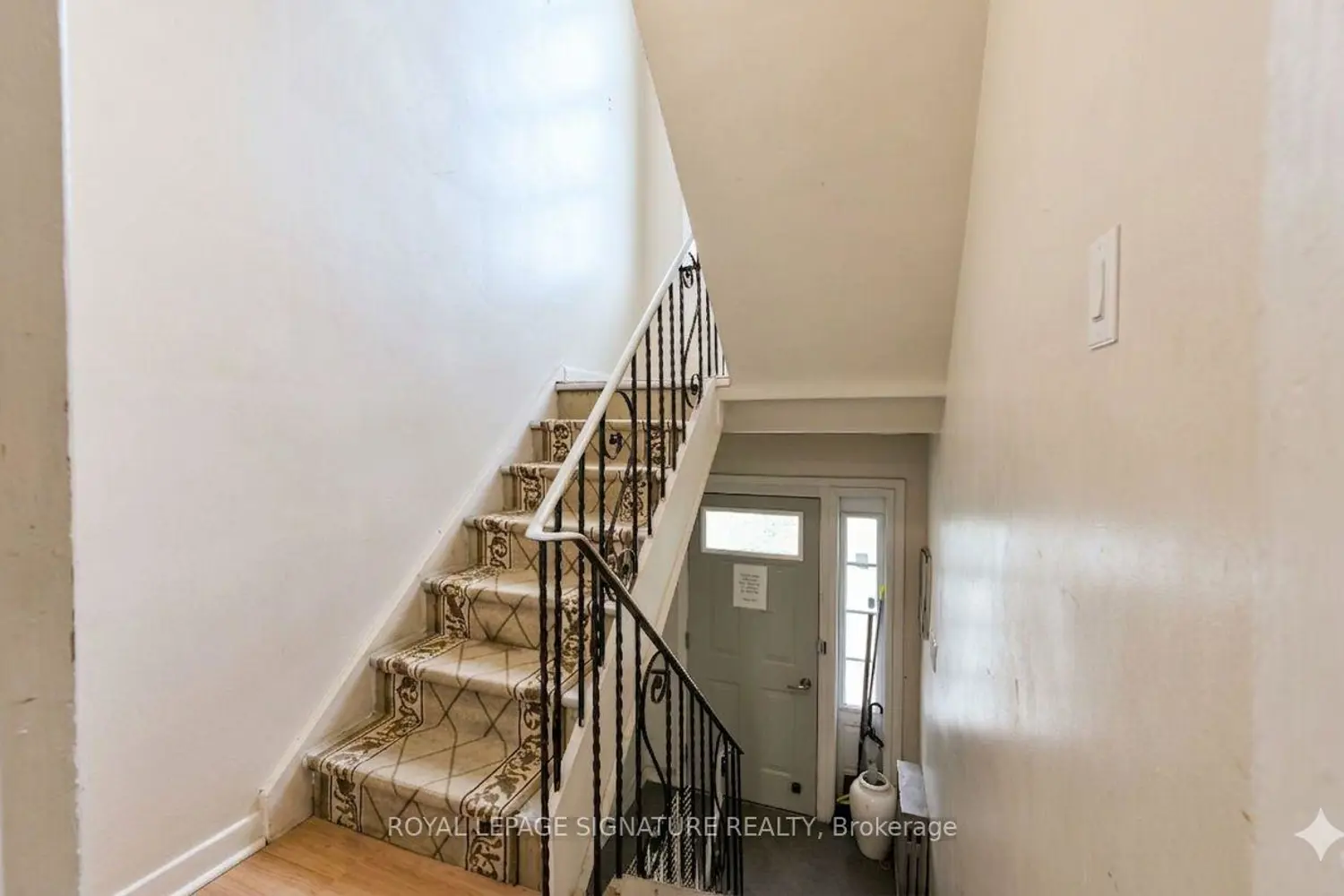 Additional image 3 of 226 Bicknell Avenue