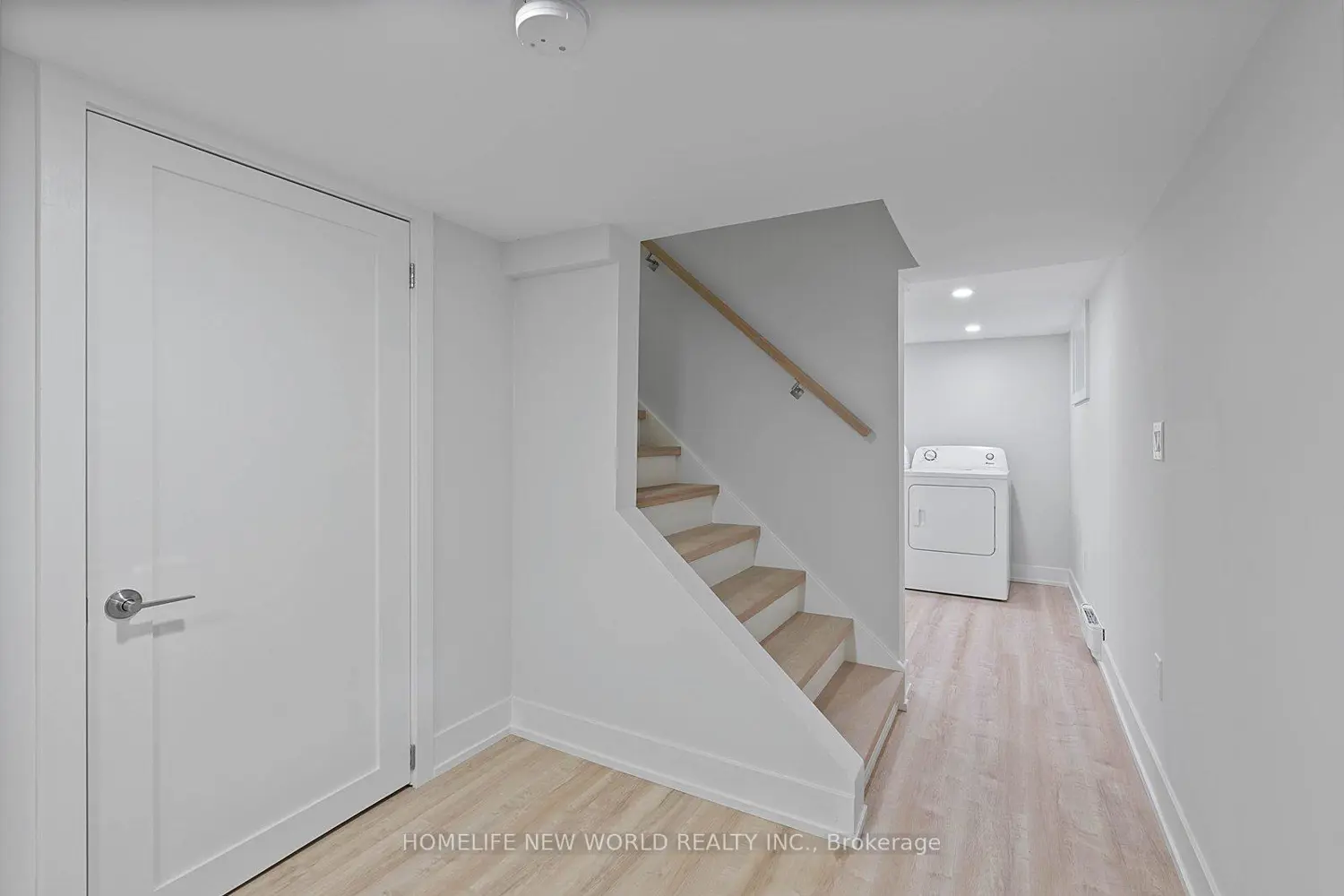 Additional image 7 of 1842 Dundas Street