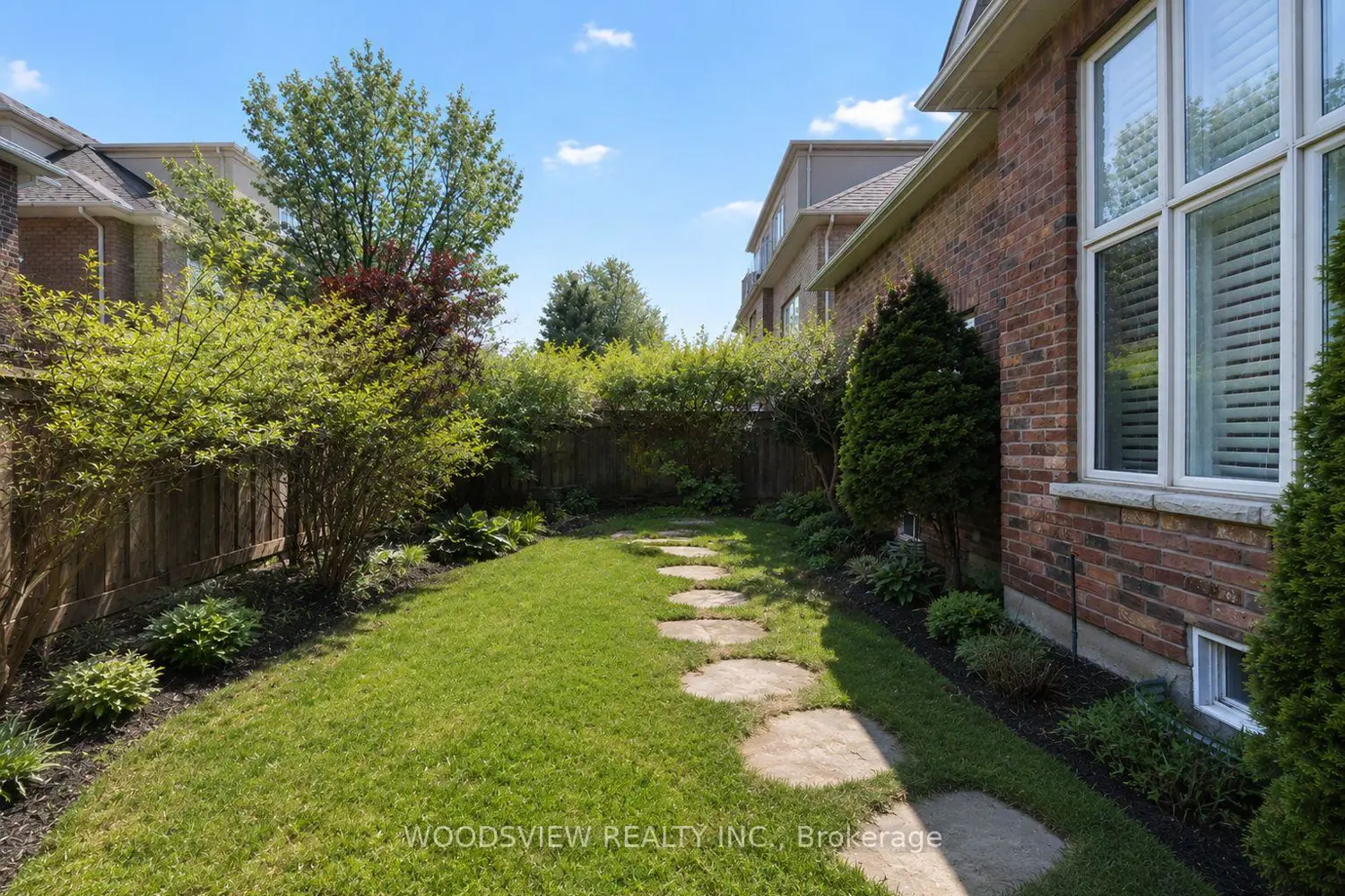 Additional image 19 of 19 Weslock Crescent