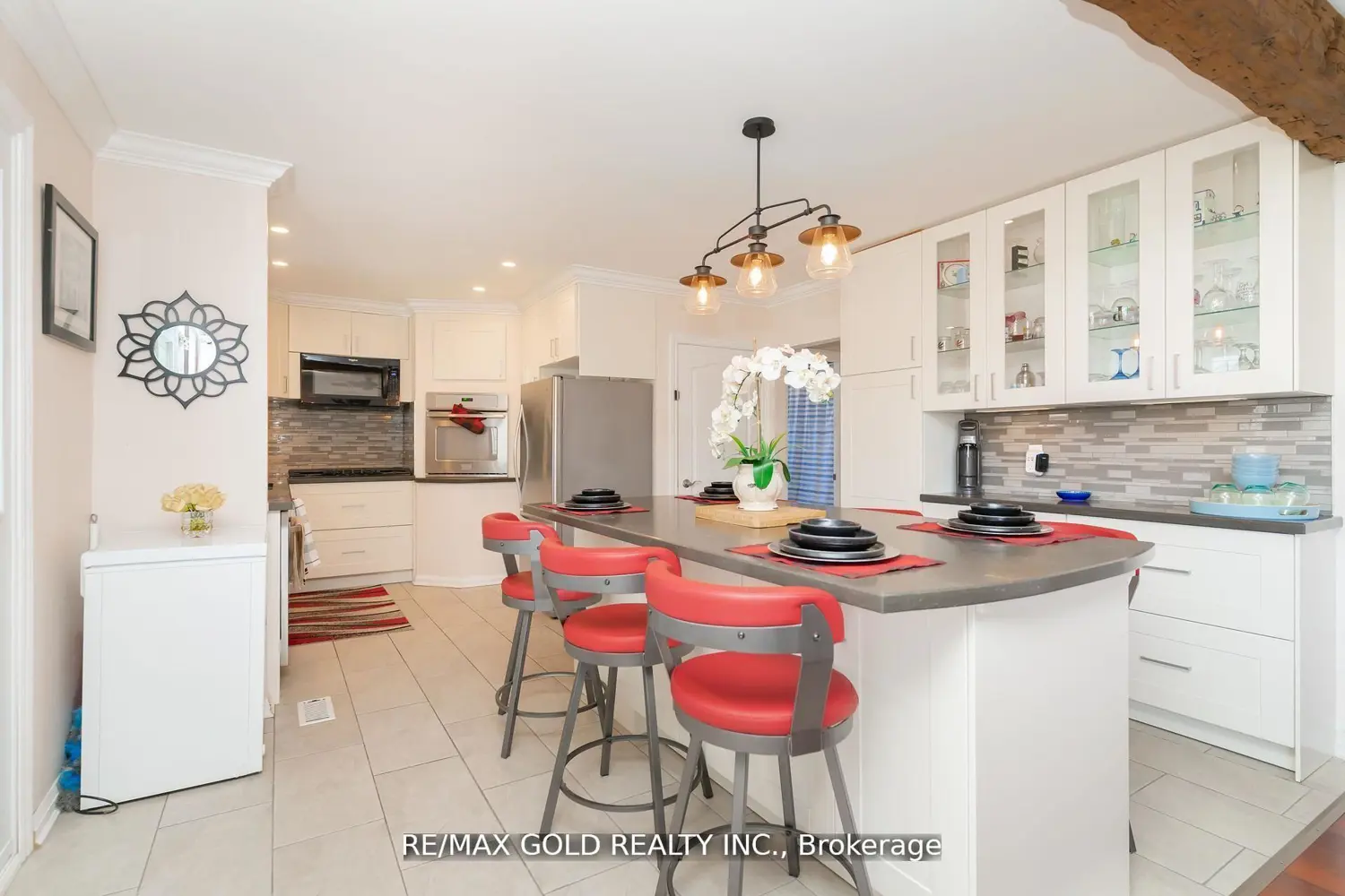 9 Ashwood Crescent photo 4
