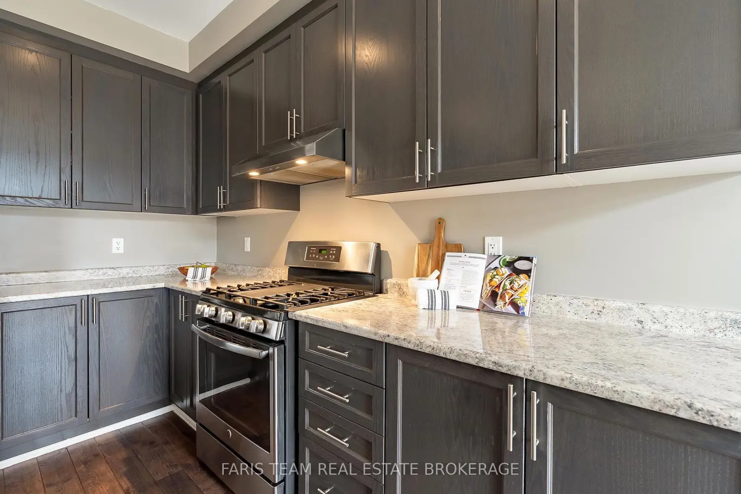97 Mcgahey Street photo 4