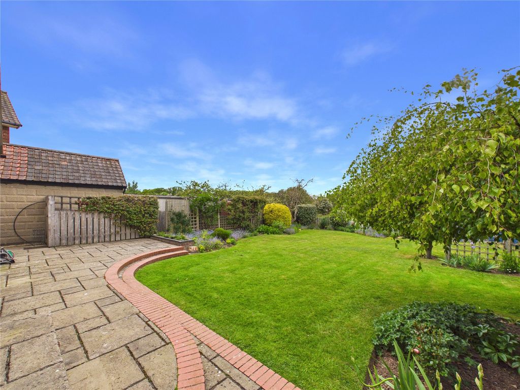 Additional image 17 of 4 bed detached house for saleLinks Avenue, Felixstowe, Suffolk IP11