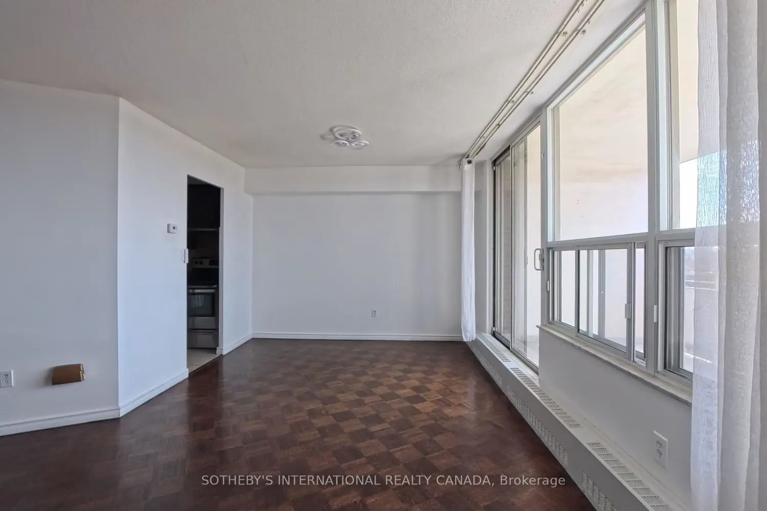 Additional image 2 of 60 Pavane Link Way 706
