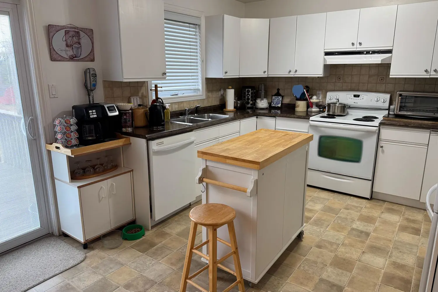 373 Carlisle Street photo 4