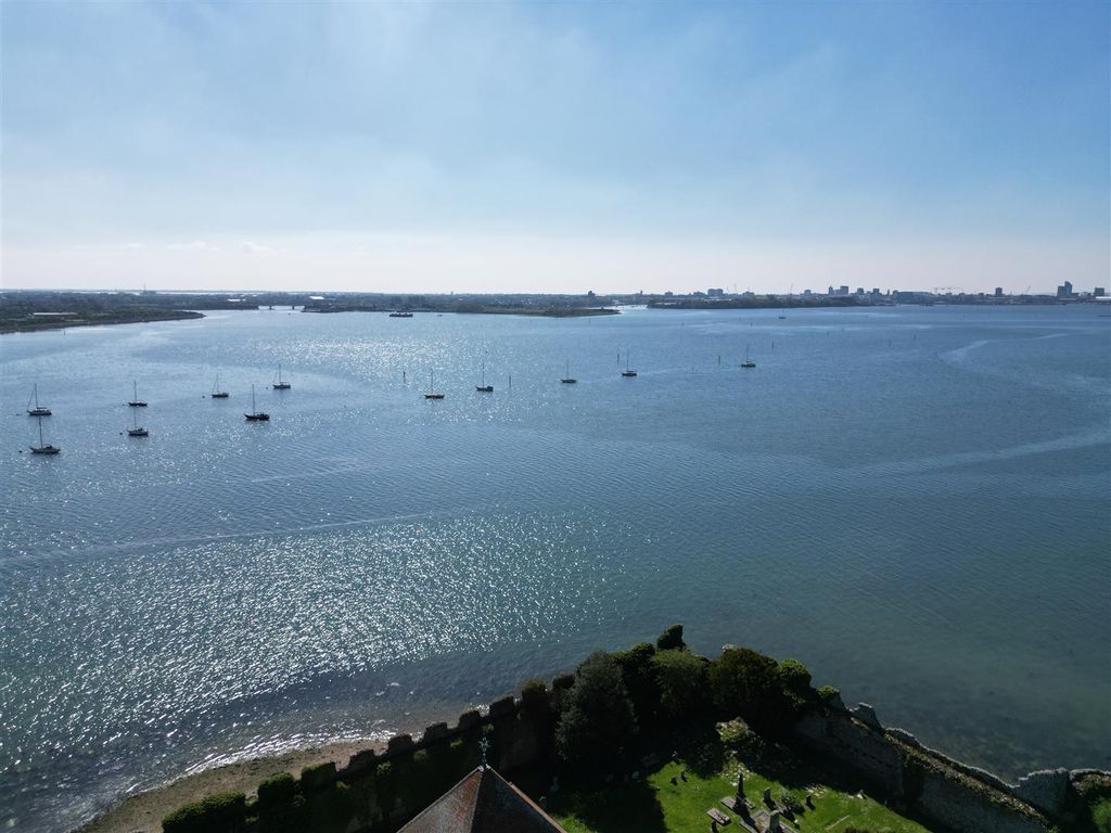 Additional image 42 of 5 bed property for saleCastle Street, Portchester PO16