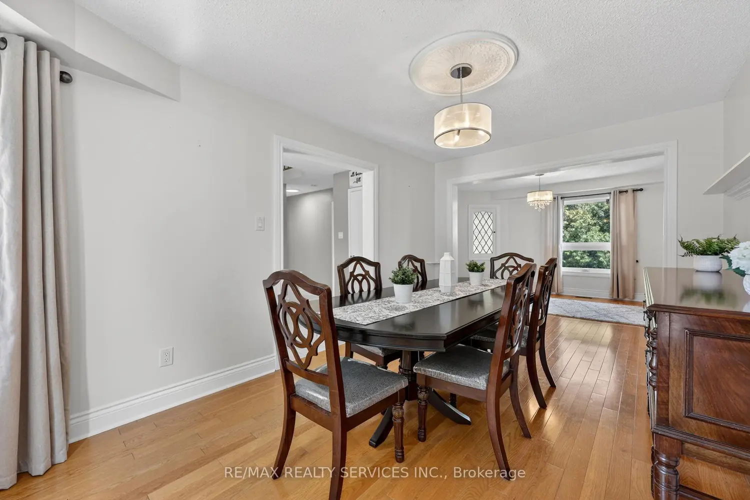 150 Royal Valley Drive photo 5