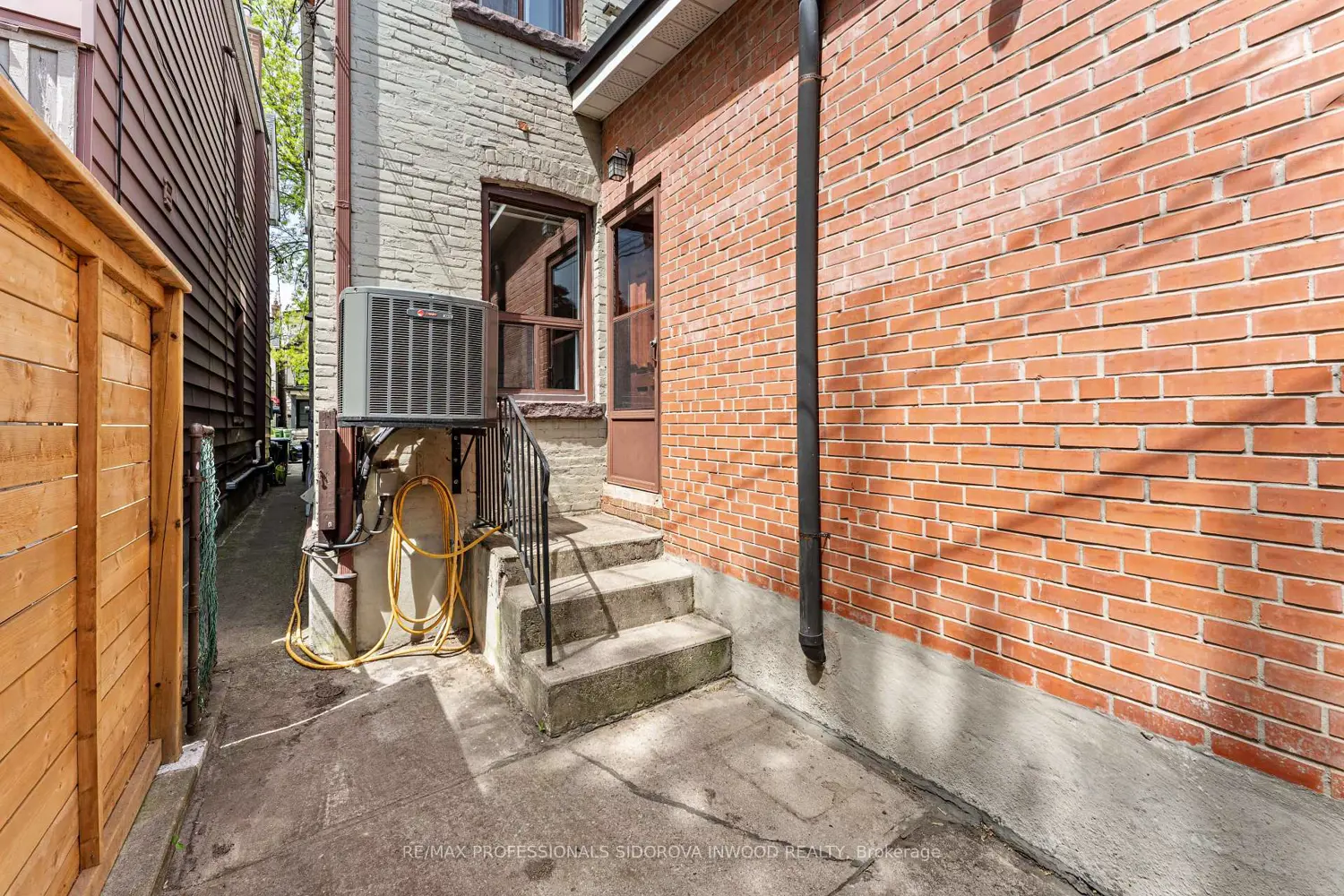 Additional image 13 of 469 Beresford Avenue