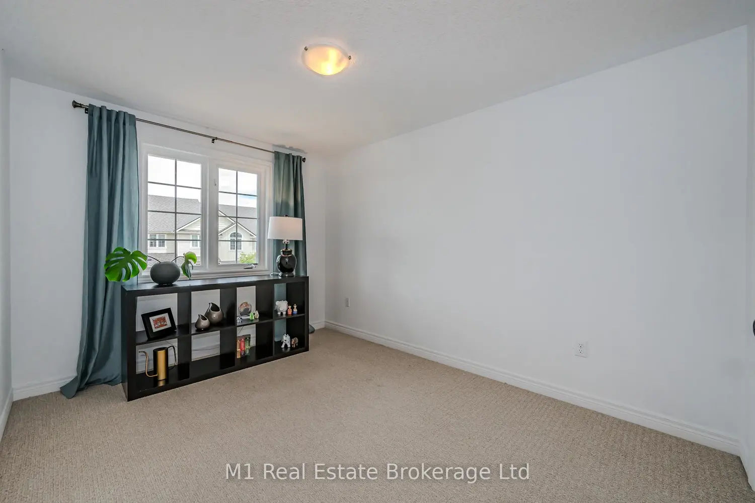 361 Arkell Road 17 photo 3