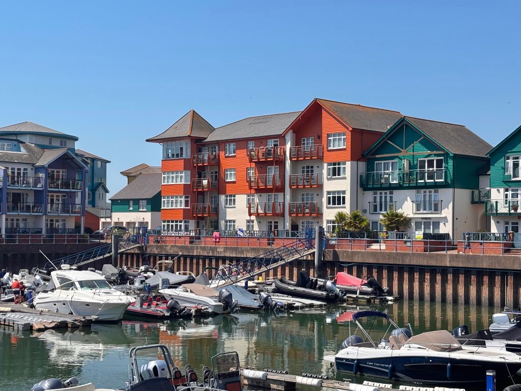 3 bed flat for salePennant House, Exmouth Marina EX8