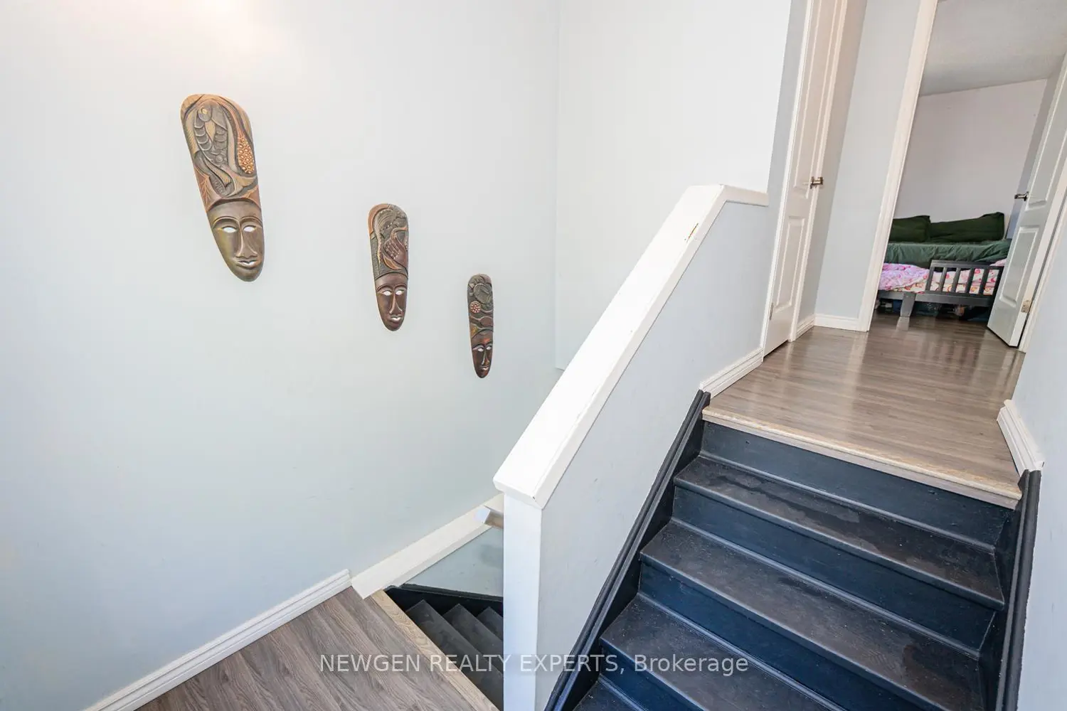Additional image 8 of 10 Hollyhedge Court