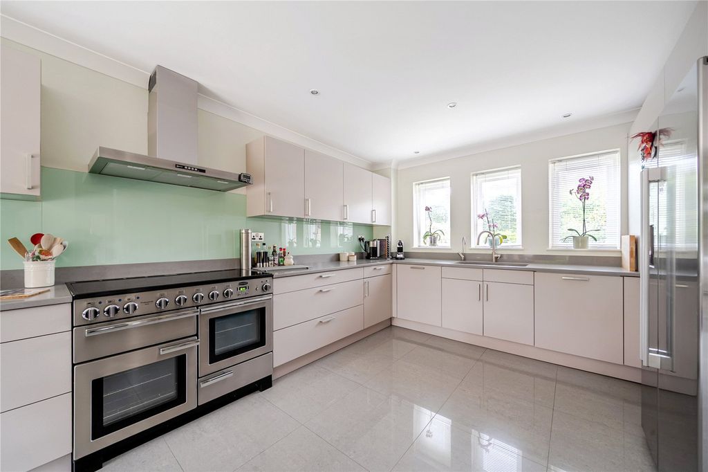 Additional image 7 of 4 bed detached house for saleLittleworth Lane, Esher KT10