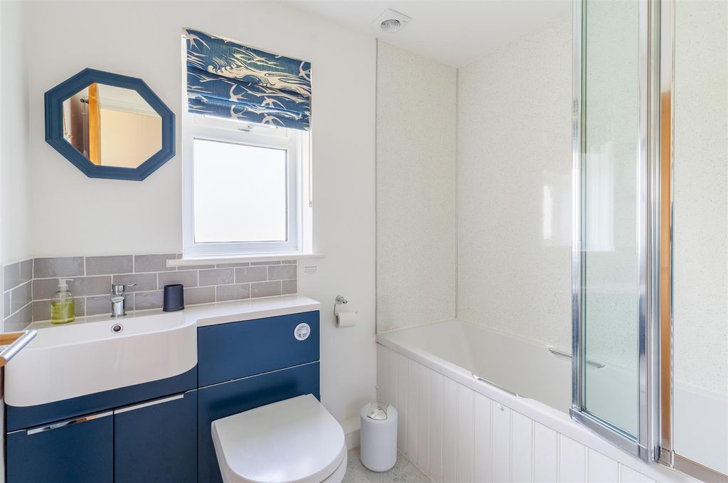 Additional image 15 of 3 bed detached bungalow for saleBay Road, Freshwater PO40