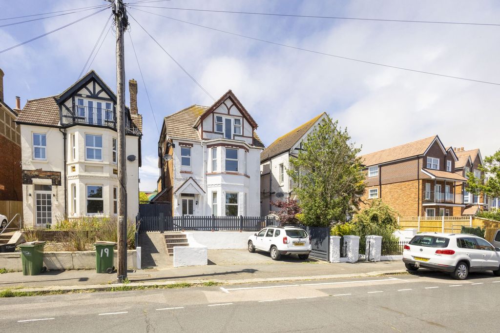 Additional image 6 of 5 bed detached house for saleWear Bay Crescent, Folkestone CT19