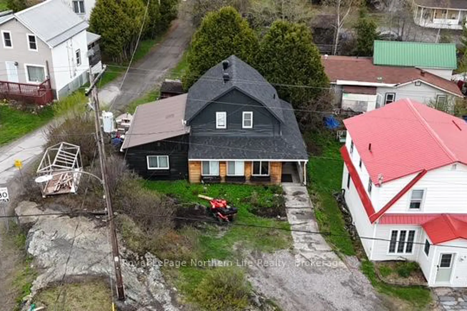 6741 Highway 11