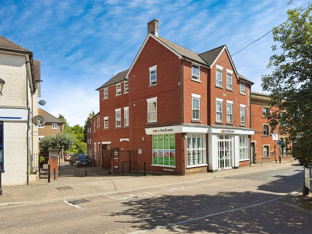 2 bed flat for saleRiverside Place, Fordingbridge SP6