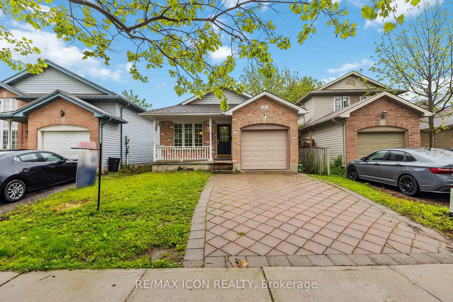 238 Fleming Drive photo 2