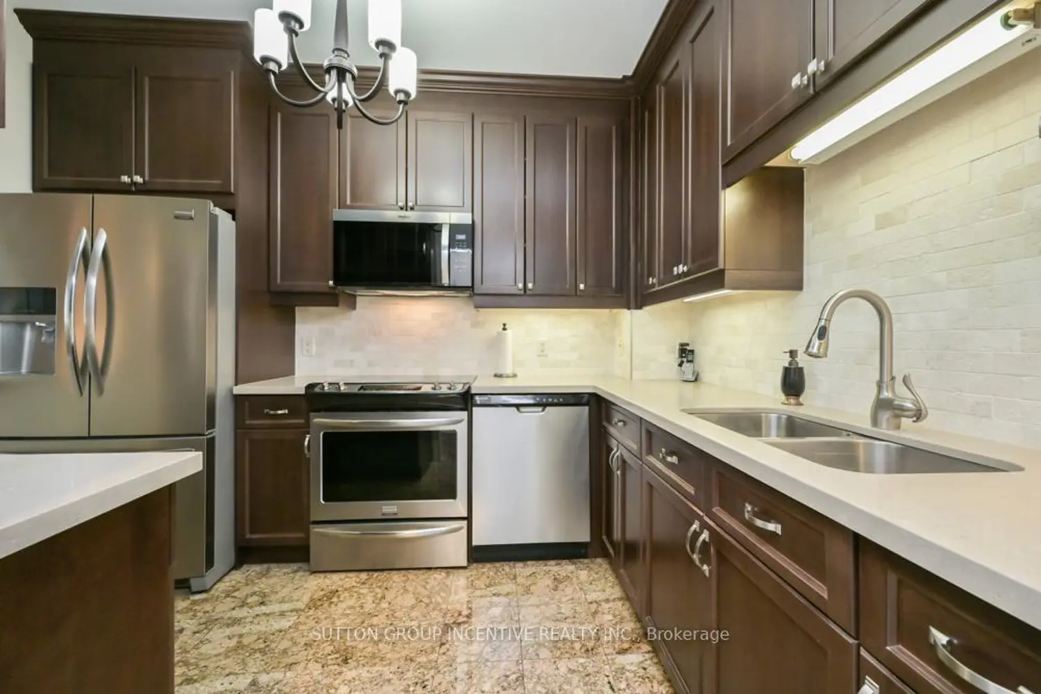 4 Briar Hill Heights 502 photo 4