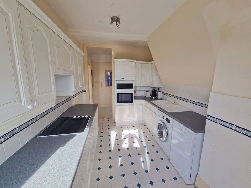 Additional image 5 of 3 bed flat for saleDouglas Avenue, Exmouth EX8