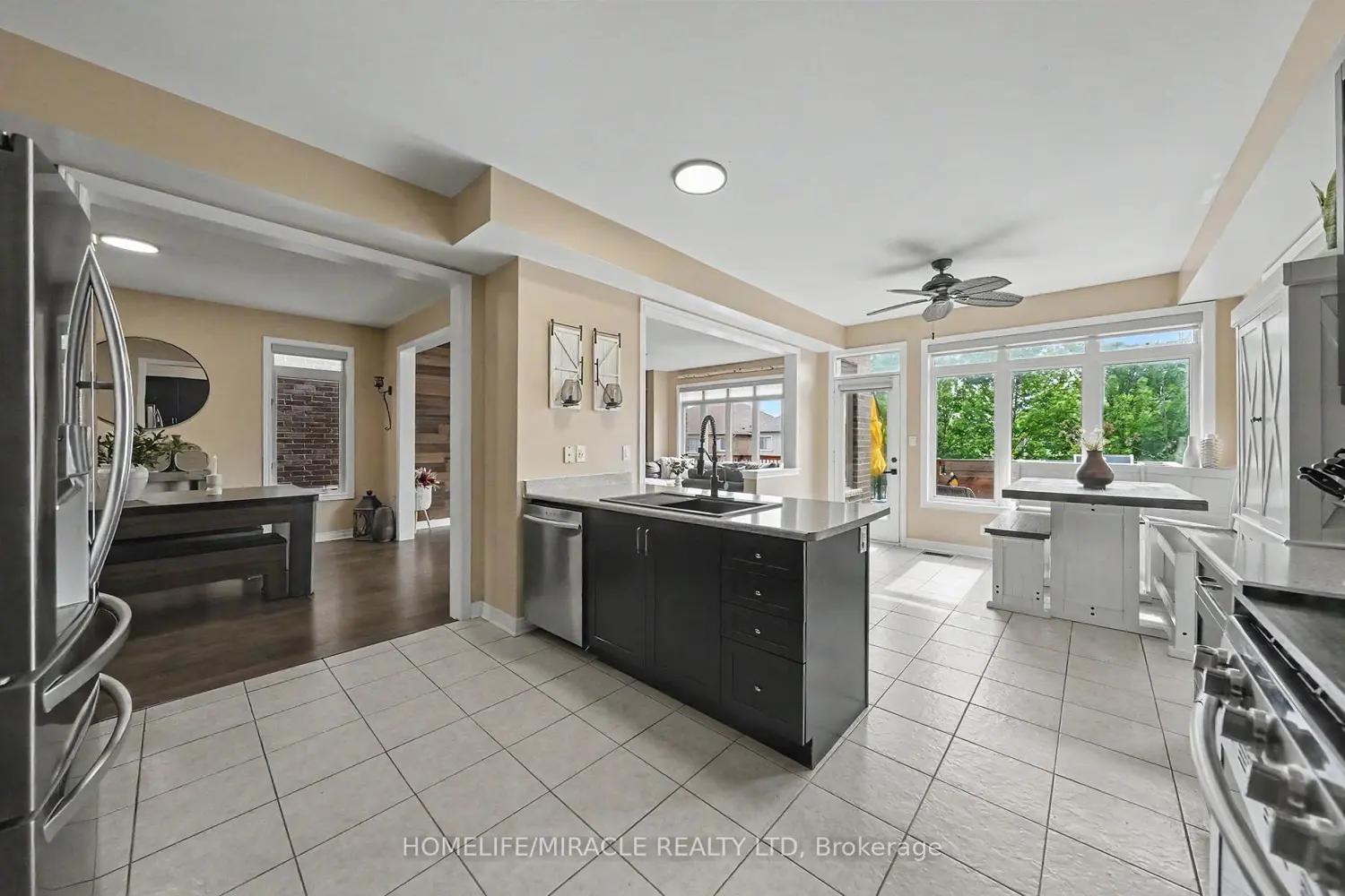14 Willoughby Way photo 5