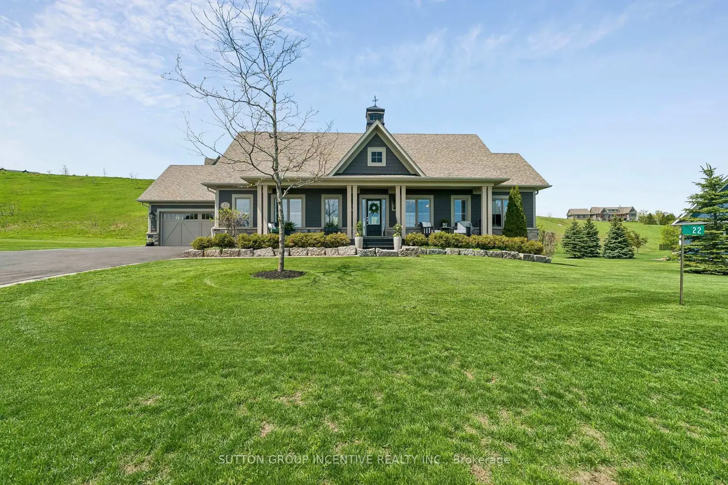 22 Thoroughbred Drive photo 2