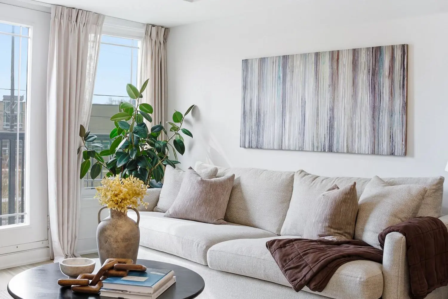 Additional image 5 of 118 Finch Avenue 8
