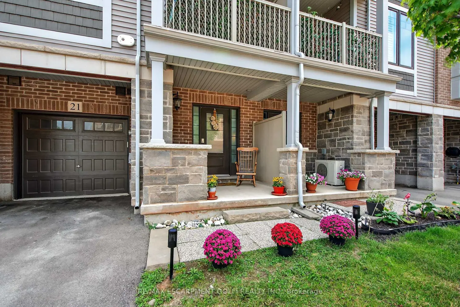 288 Glover Road 21 photo 2